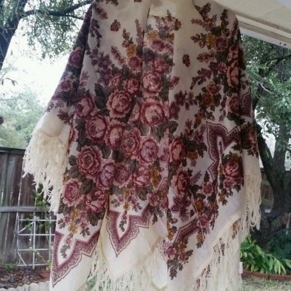 Russian shawl scarf 100% rare dense wool 58' X 58'